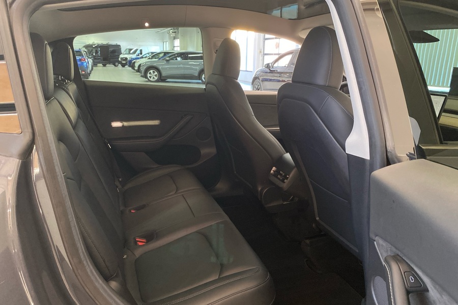 Tesla Model Y vaihtoauto