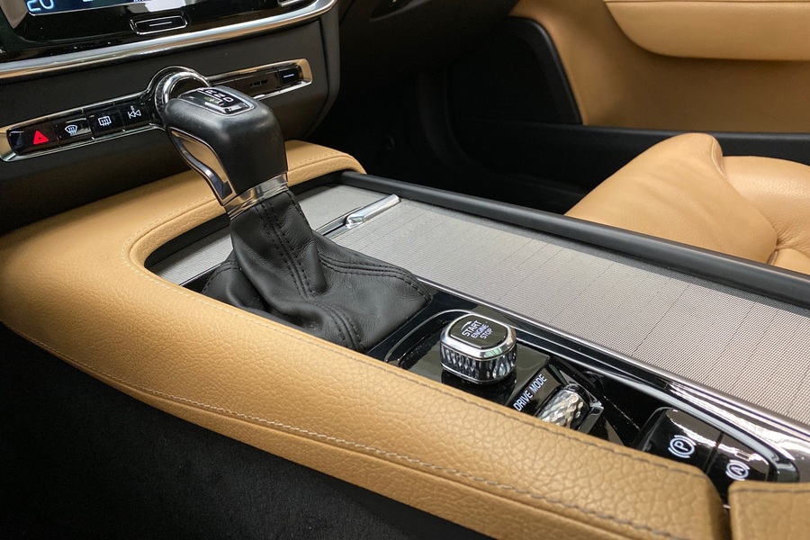 Volvo V90 Cross Country vaihtoauto