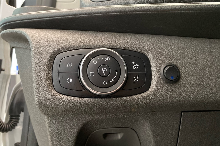 Ford Transit Custom vaihtoauto