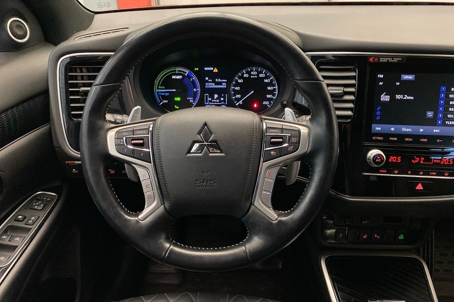 Mitsubishi Outlander PHEV vaihtoauto