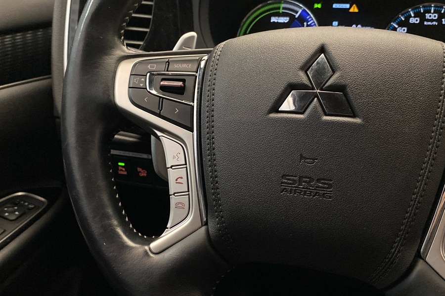 Mitsubishi Outlander PHEV vaihtoauto