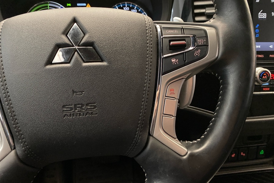 Mitsubishi Outlander PHEV vaihtoauto