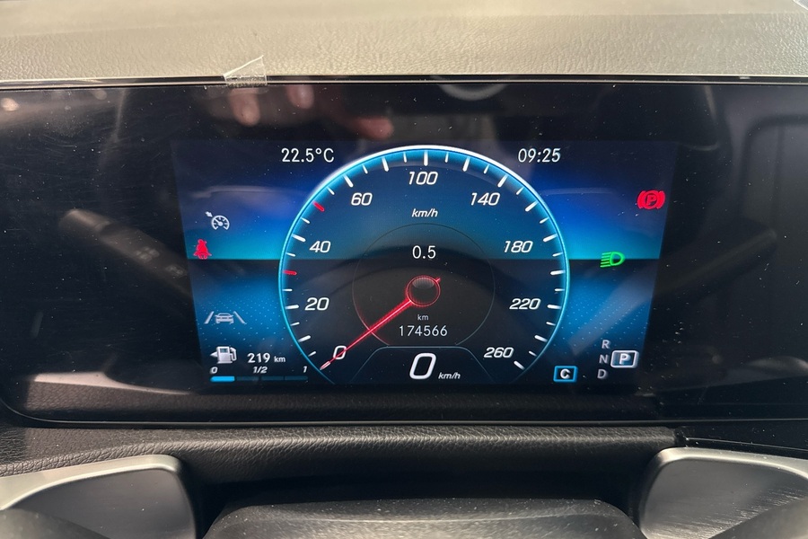 Mercedes-Benz GLB vaihtoauto