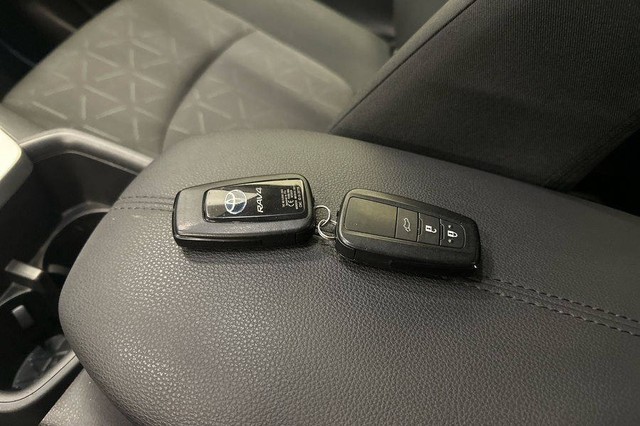 Toyota RAV4 vaihtoauto