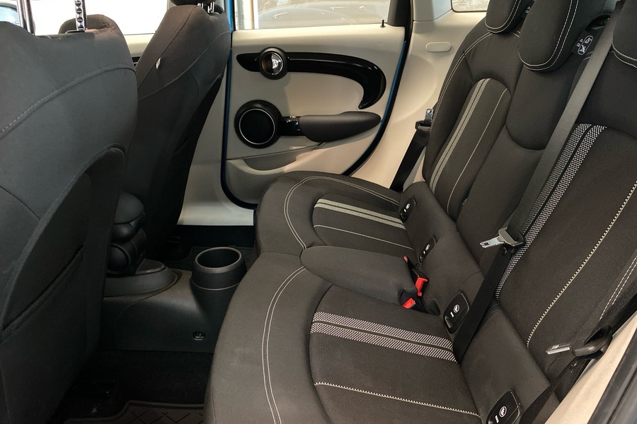 Mini Hatchback vaihtoauto