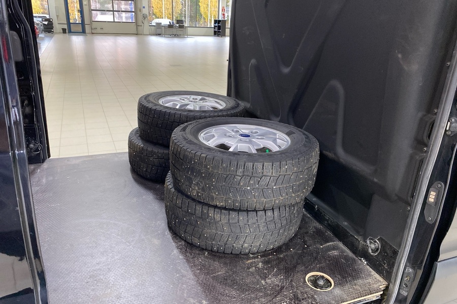 Ford Transit vaihtoauto