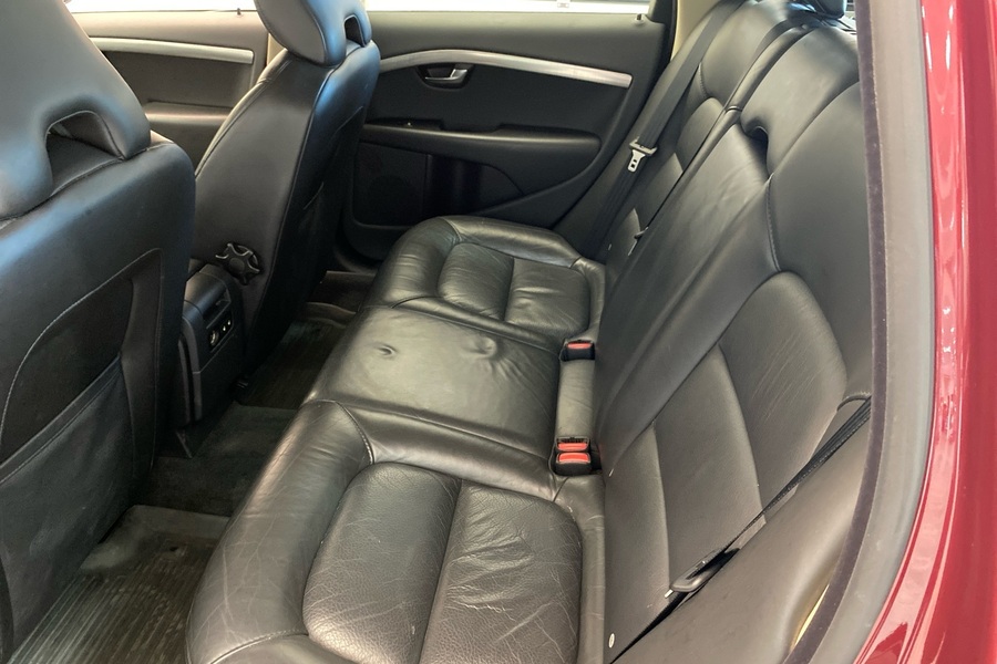 Volvo V70 vaihtoauto