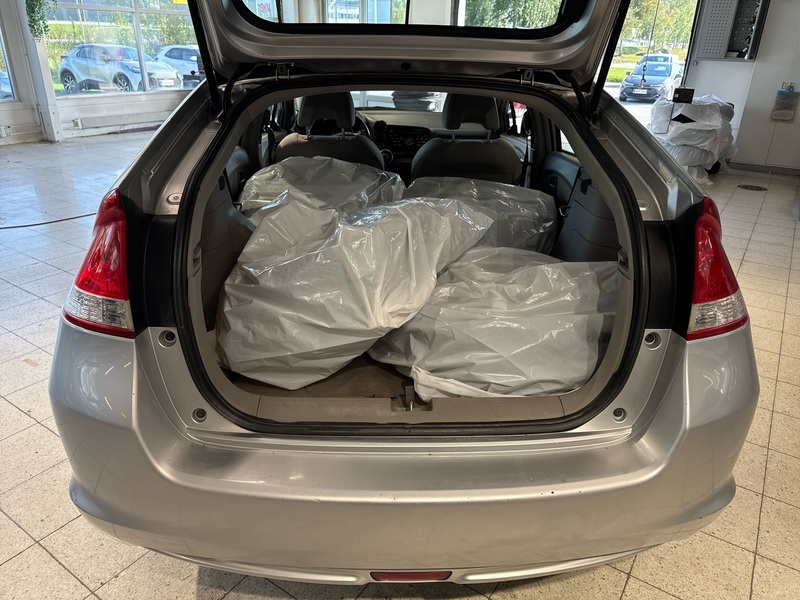 Honda Insight vaihtoauto