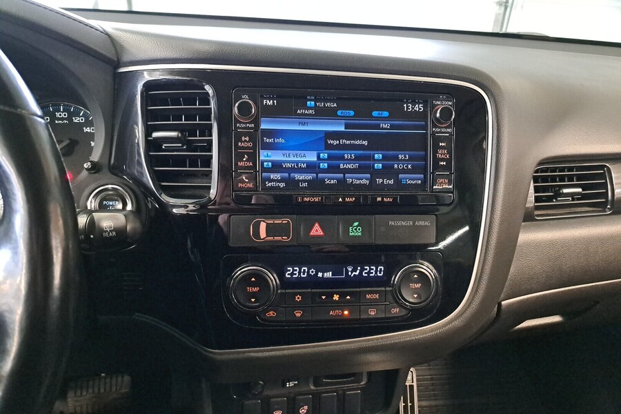 Mitsubishi Outlander PHEV vaihtoauto