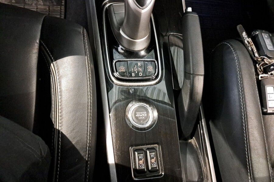 Mitsubishi Outlander PHEV vaihtoauto