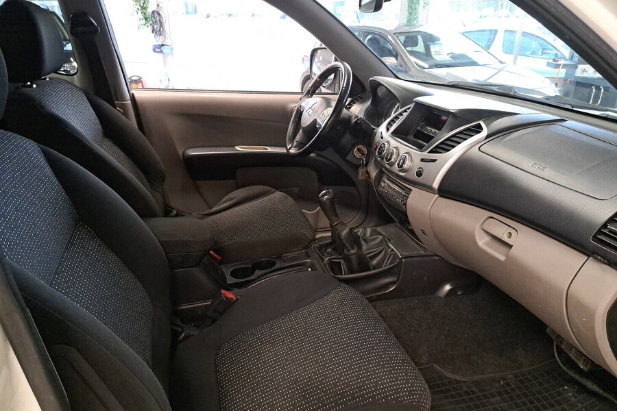 Mitsubishi L200 vaihtoauto