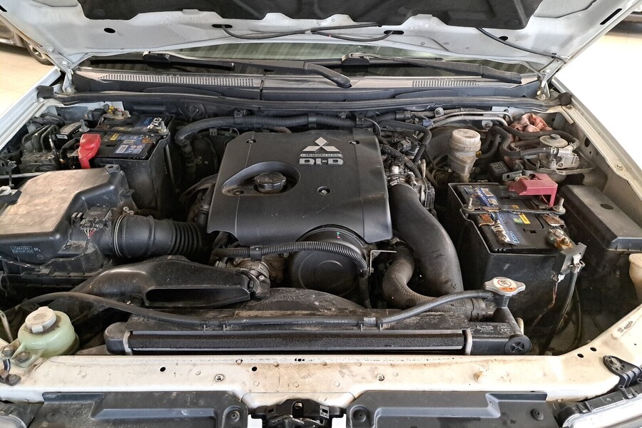 Mitsubishi L200 vaihtoauto