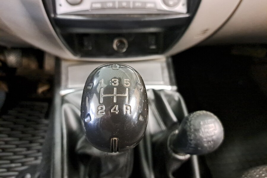 Mitsubishi L200 vaihtoauto