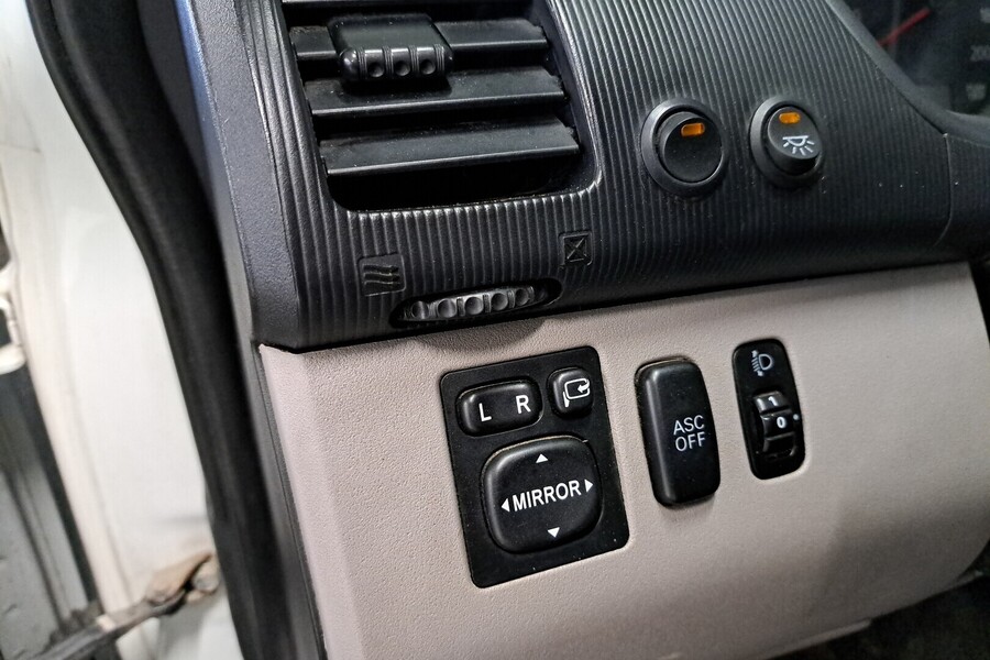 Mitsubishi L200 vaihtoauto