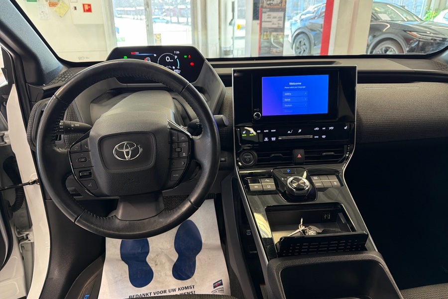 Toyota bZ4X vaihtoauto