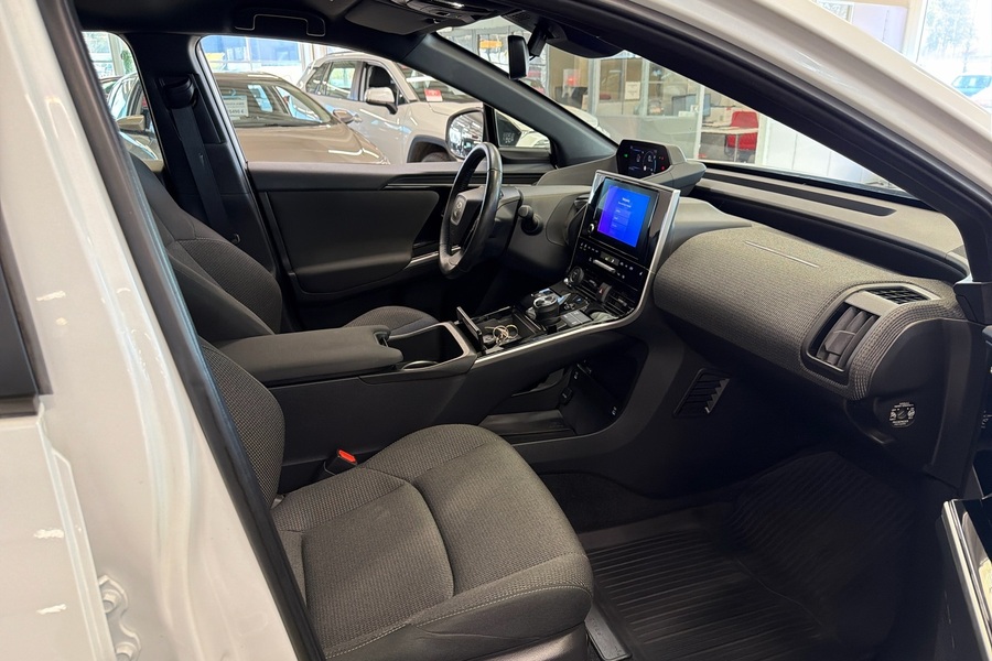 Toyota bZ4X vaihtoauto