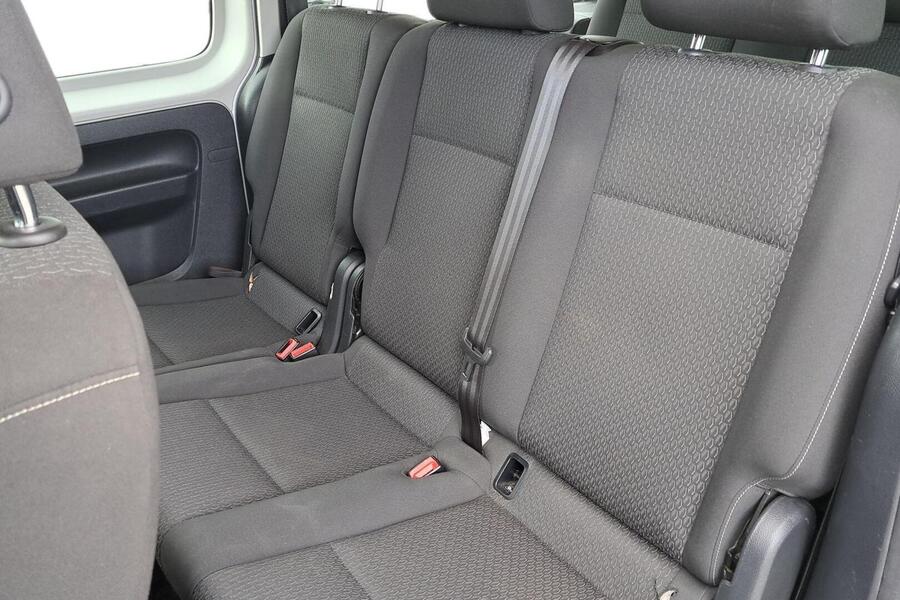 Volkswagen Caddy Maxi vaihtoauto