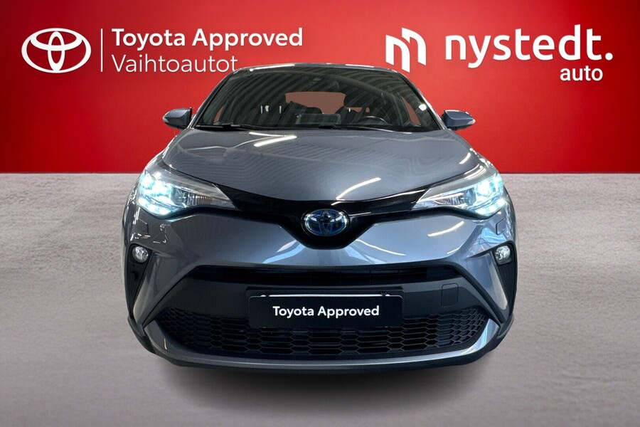 Toyota C-HR vaihtoauto