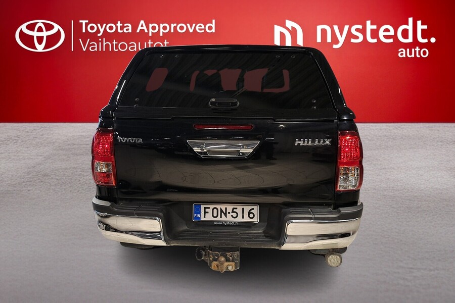 Toyota Hilux vaihtoauto