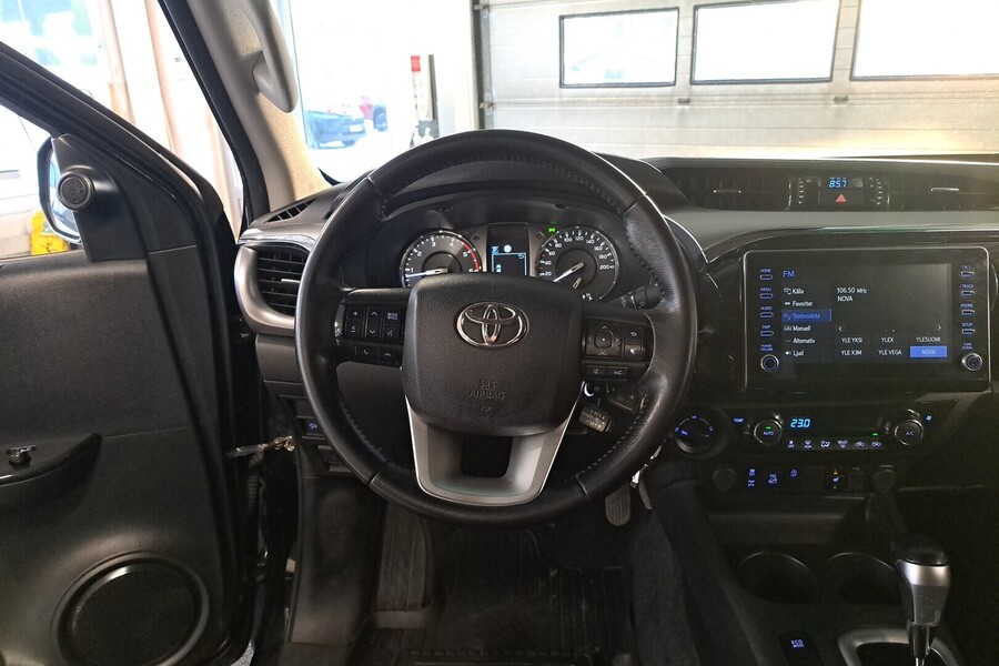 Toyota Hilux vaihtoauto