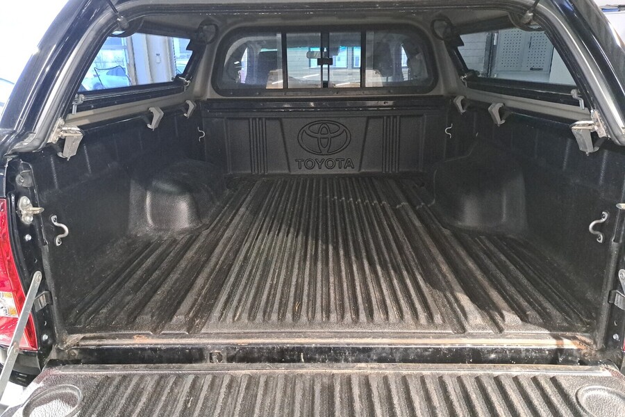 Toyota Hilux vaihtoauto