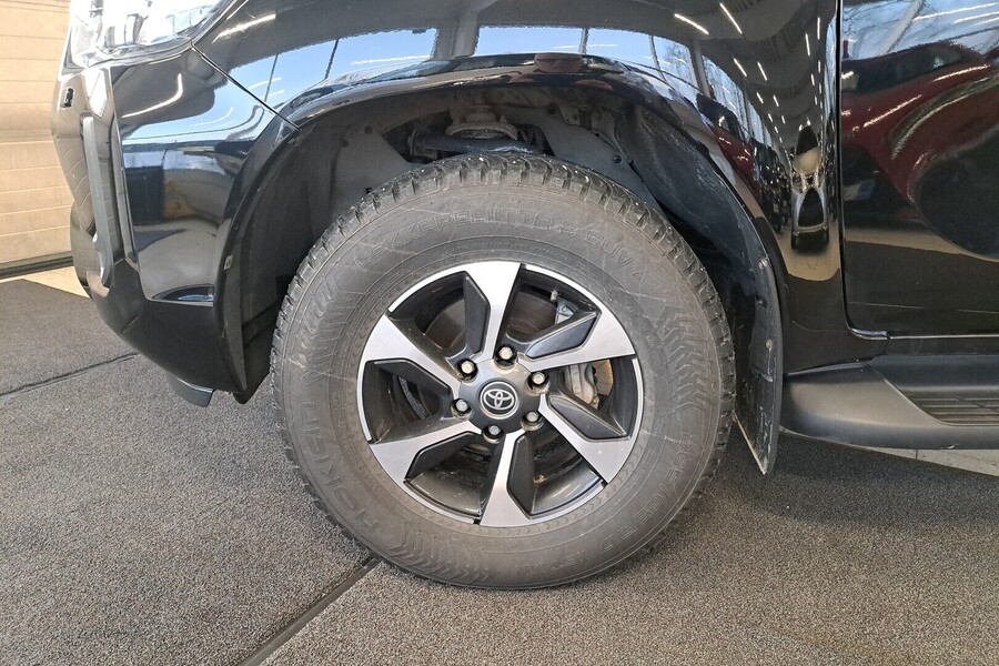 Toyota Hilux vaihtoauto