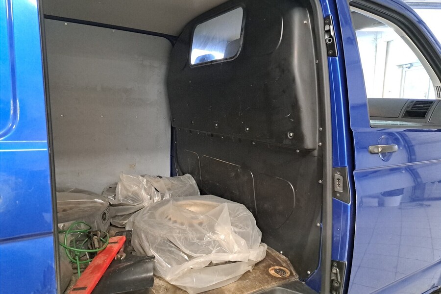 Volkswagen Transporter vaihtoauto