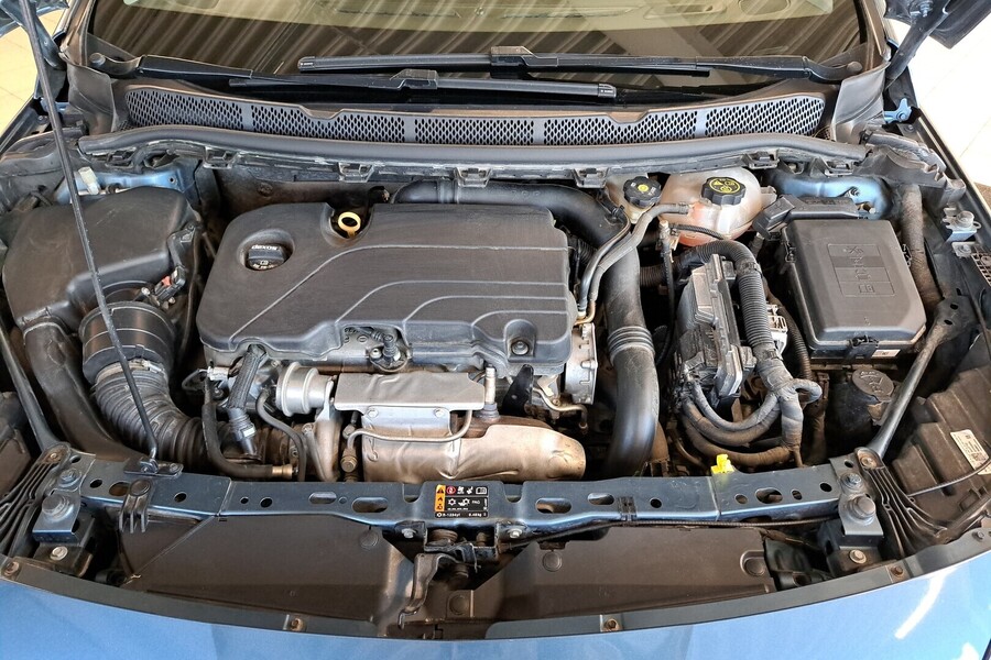 Opel Astra vaihtoauto