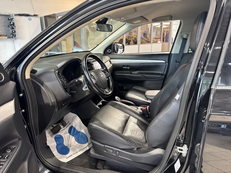 Mitsubishi Outlander PHEV vaihtoauto