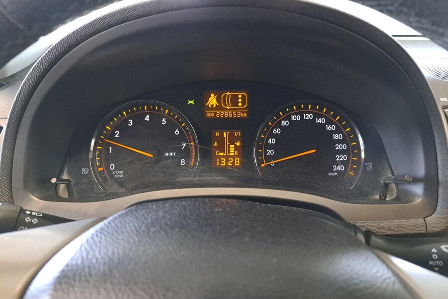 Toyota Avensis vaihtoauto