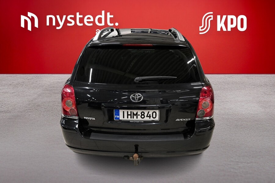 Toyota Avensis vaihtoauto