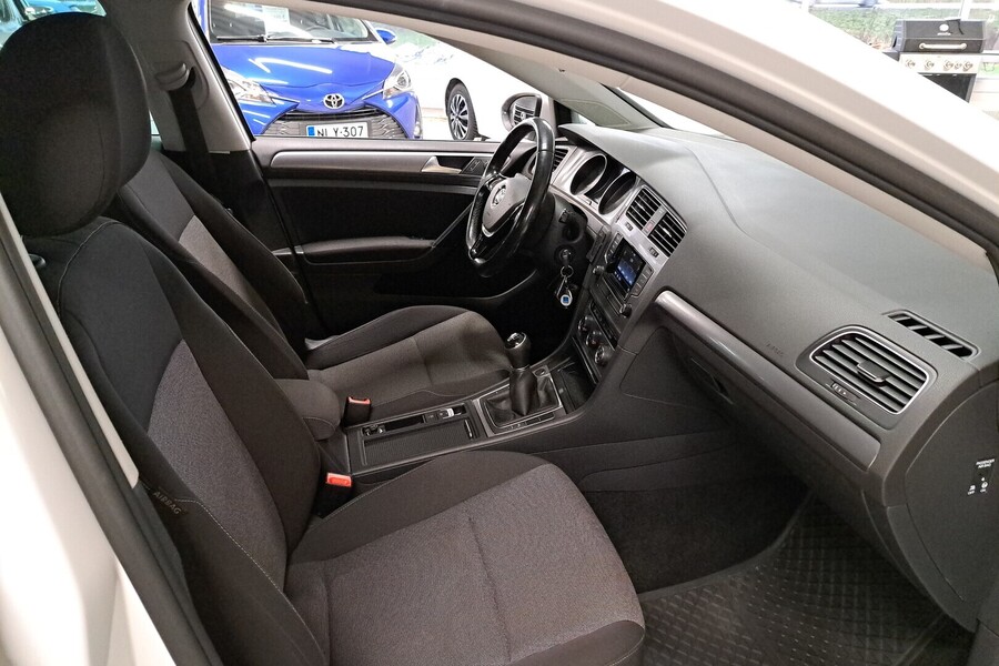 Volkswagen Golf vaihtoauto