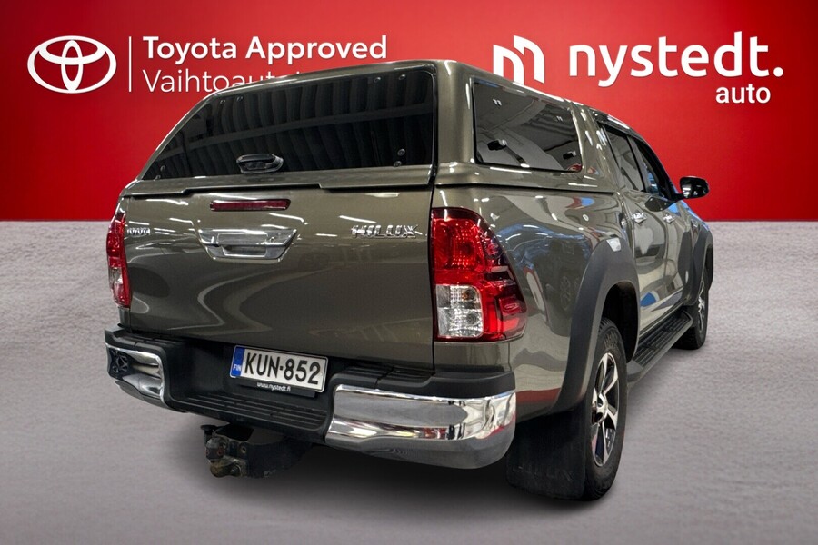 Toyota Hilux vaihtoauto