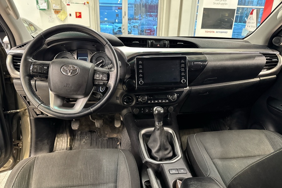 Toyota Hilux vaihtoauto