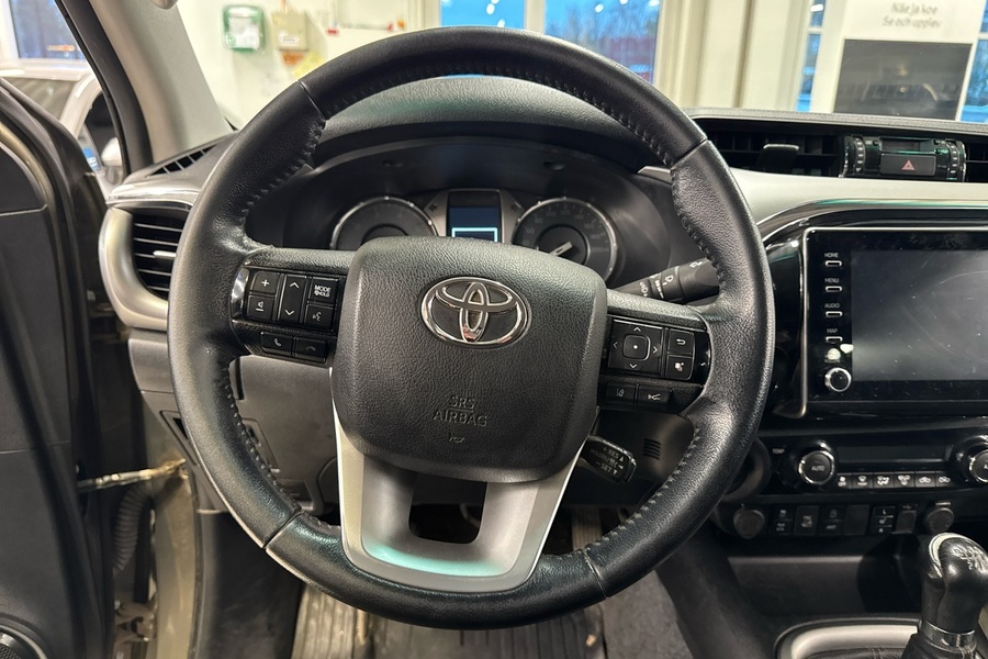 Toyota Hilux vaihtoauto