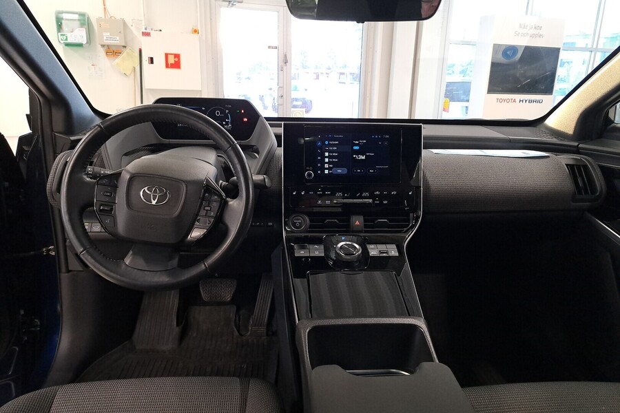 Toyota bZ4X vaihtoauto