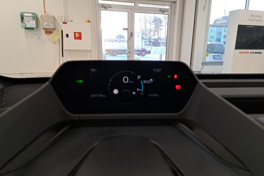 Toyota bZ4X vaihtoauto