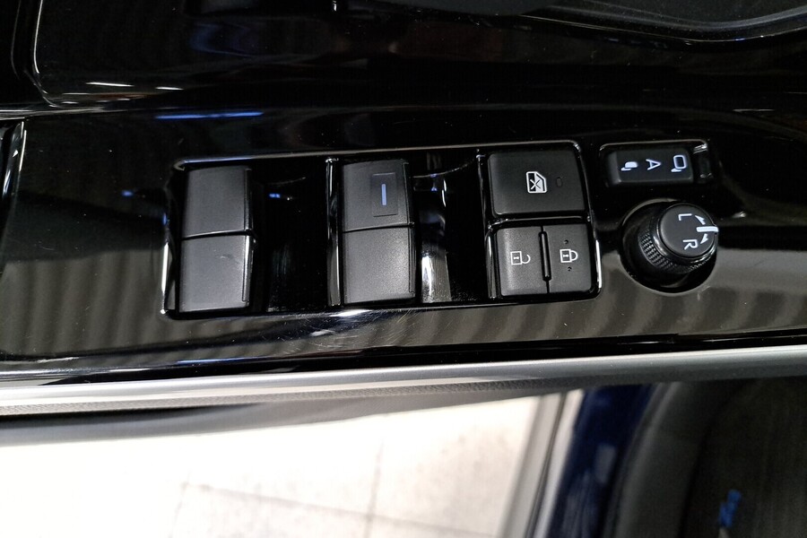 Toyota bZ4X vaihtoauto