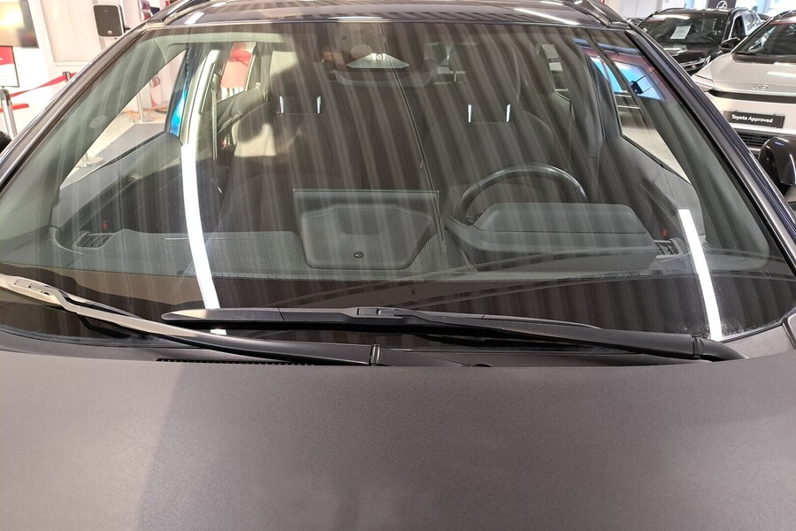 Toyota bZ4X vaihtoauto