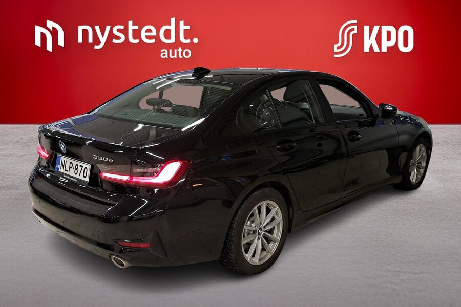 BMW 330 vaihtoauto