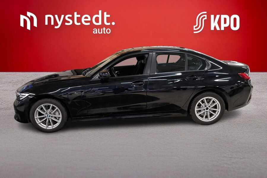 BMW 330 vaihtoauto