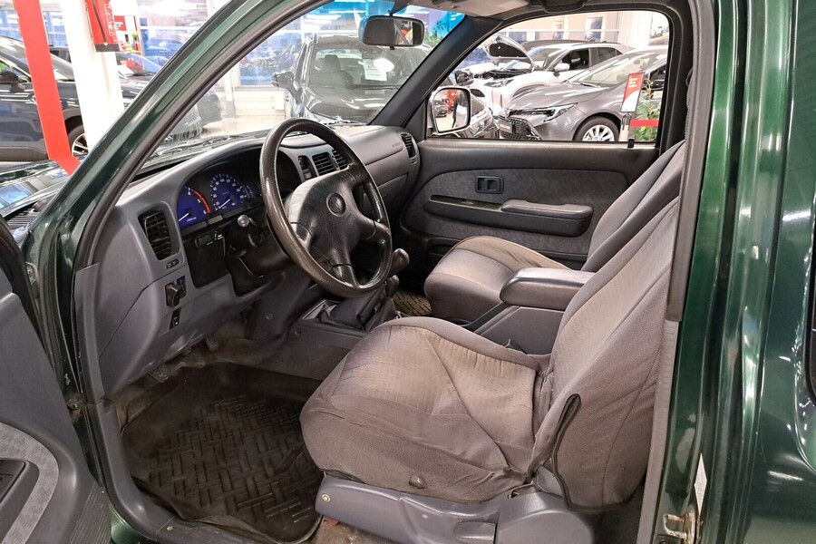 Toyota Hilux vaihtoauto