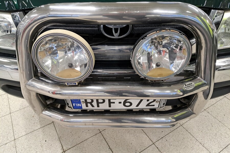 Toyota Hilux vaihtoauto