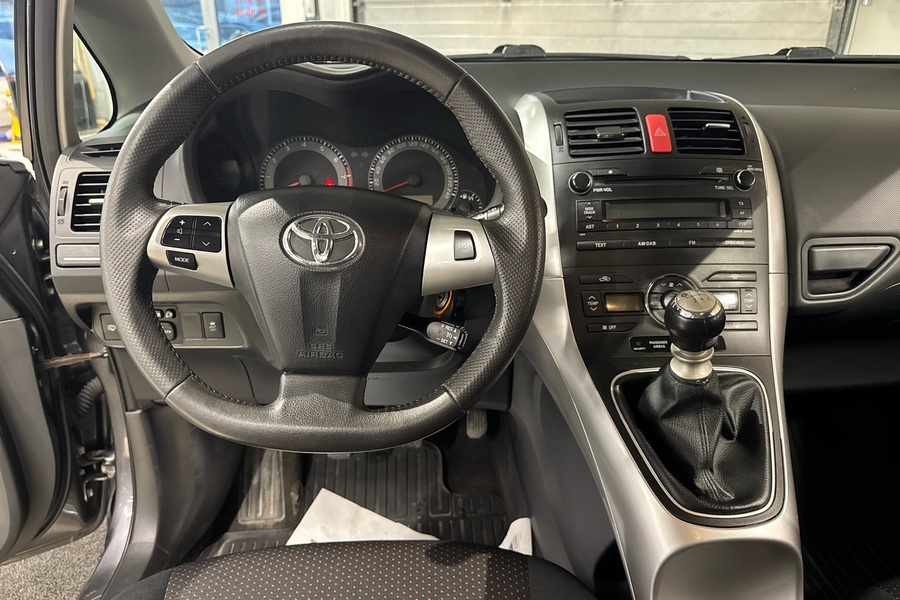 Toyota Auris vaihtoauto