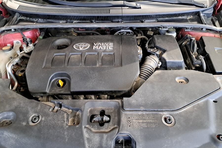 Toyota Avensis vaihtoauto