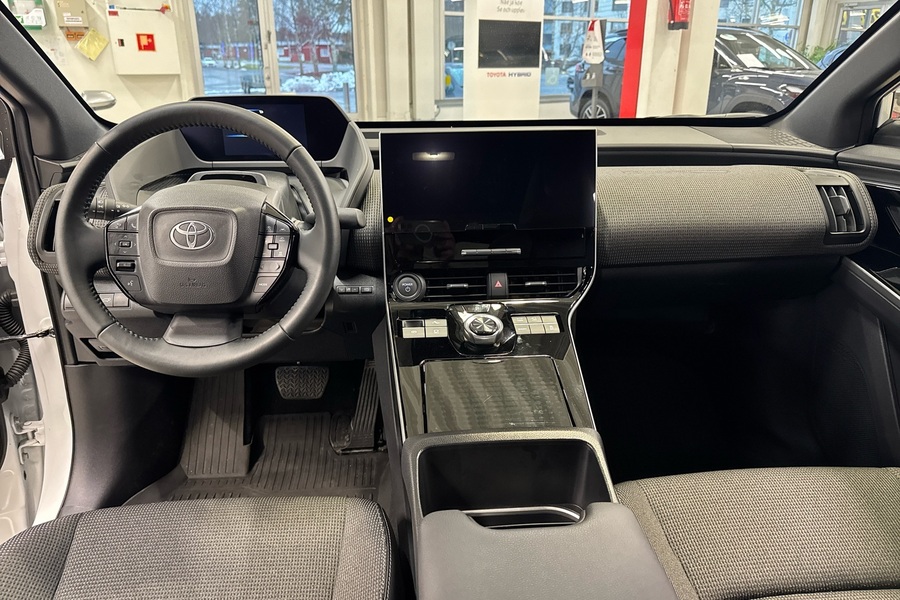 Toyota bZ4X vaihtoauto