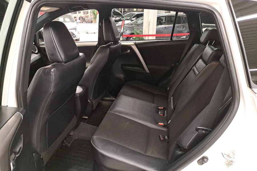 Toyota RAV4 vaihtoauto