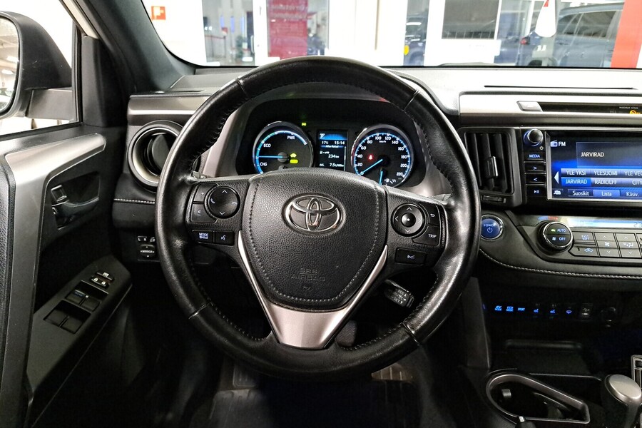 Toyota RAV4 vaihtoauto