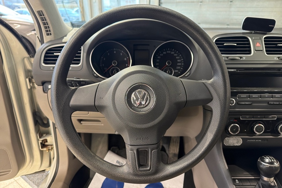 Volkswagen Golf vaihtoauto