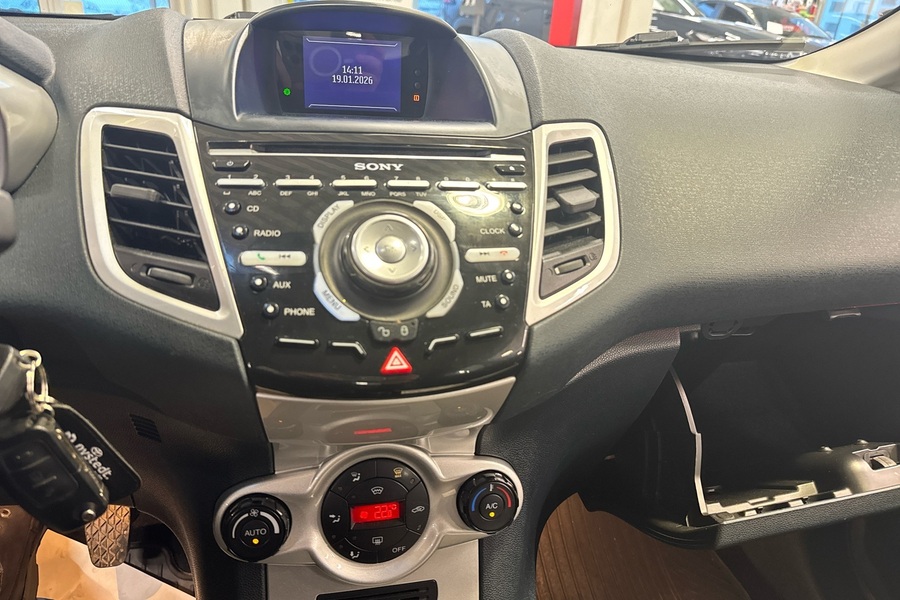 Ford Fiesta vaihtoauto